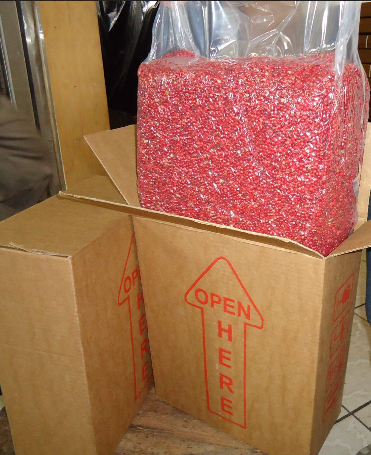 Pink pepper, whole