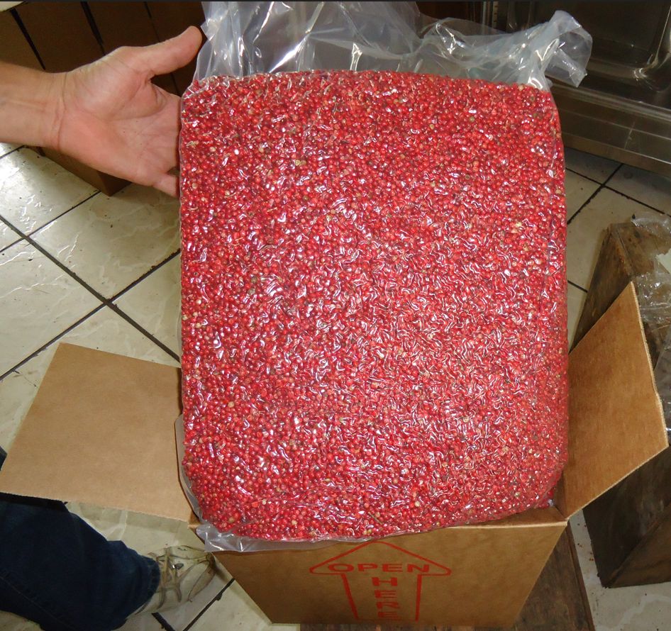 Pink pepper, whole